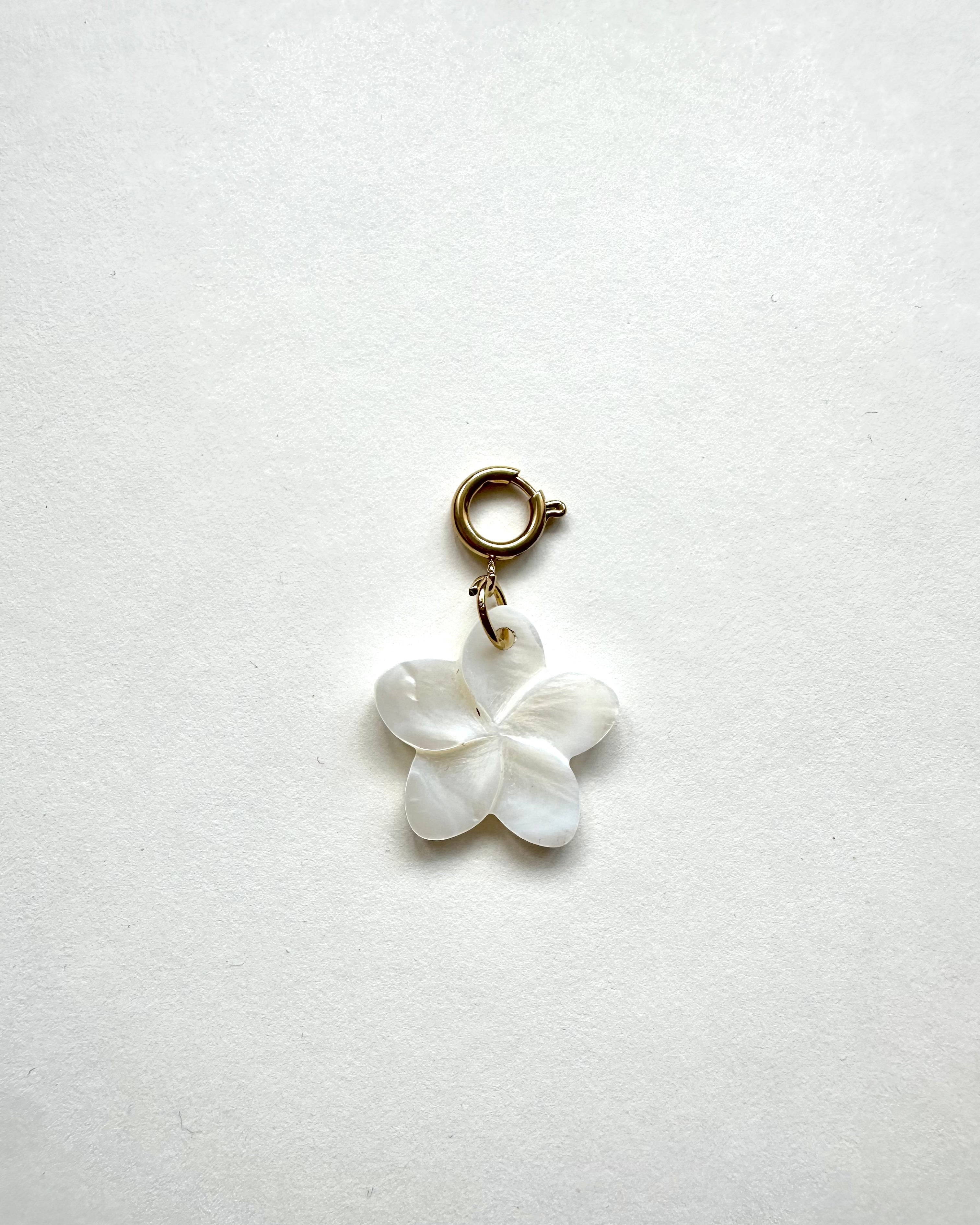 Pendentif Fleur Nacré